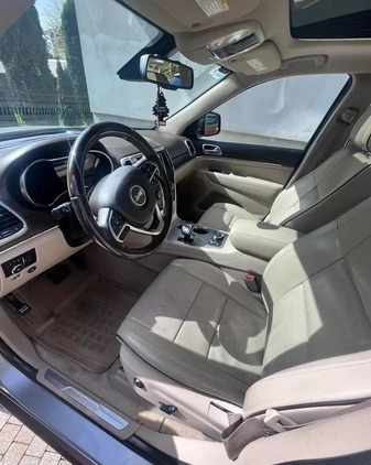 Jeep Grand Cherokee cena 98500 przebieg: 209000, rok produkcji 2014 z Jasień małe 154